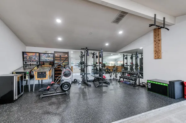 $725,000 | 10684 Mountain View Drive, Madera, CA 93636
