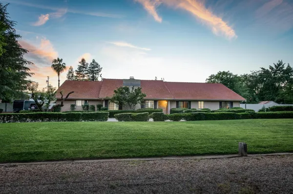 $725,000 | 10684 Mountain View Drive, Madera, CA 93636