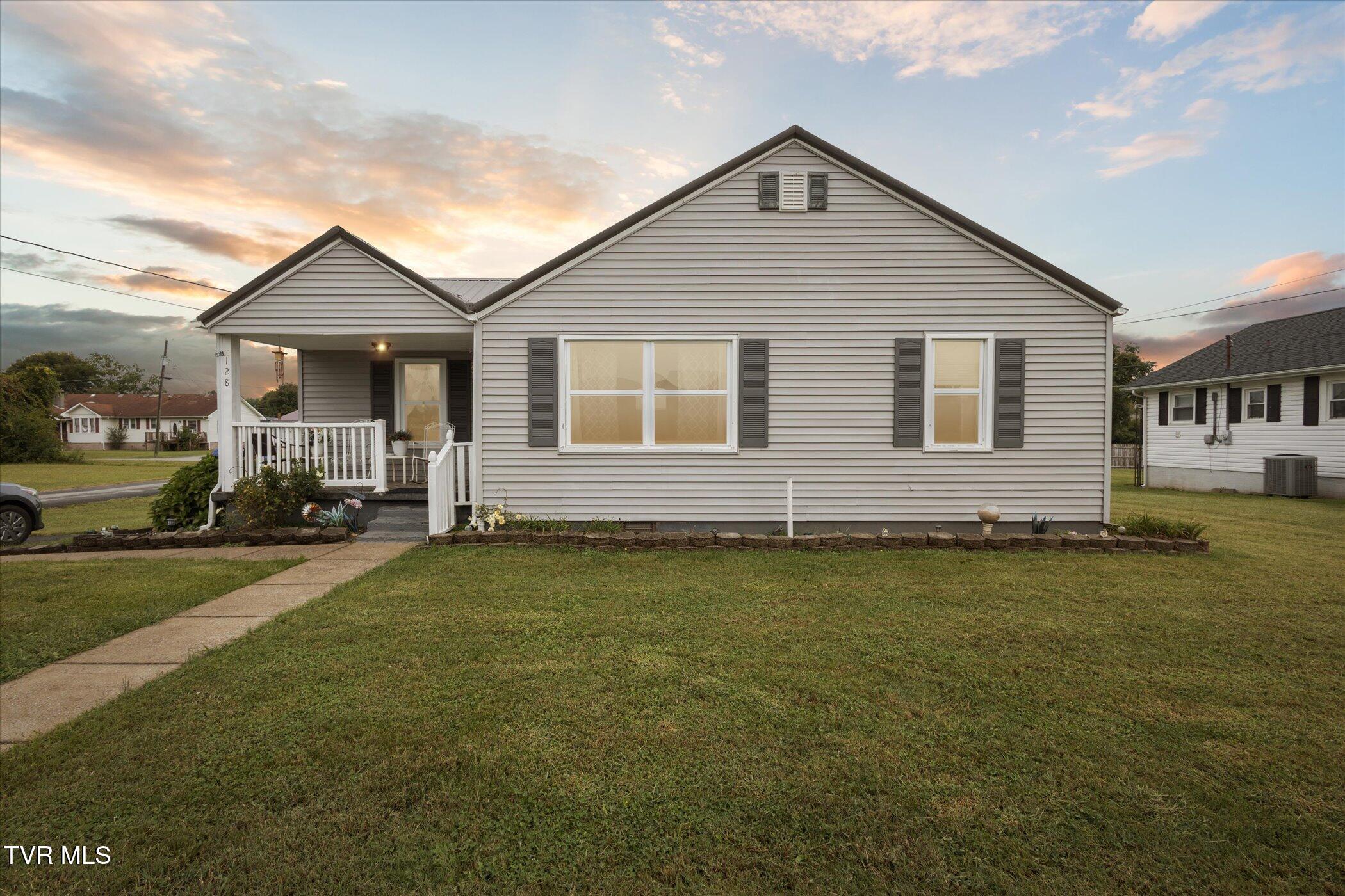 128 Rufus Taylor Road Elizabethton, TN 37643 - Photo 1 of 32 01-128-Rufus-Taylor-Rd-Elizabethton-TN-3
