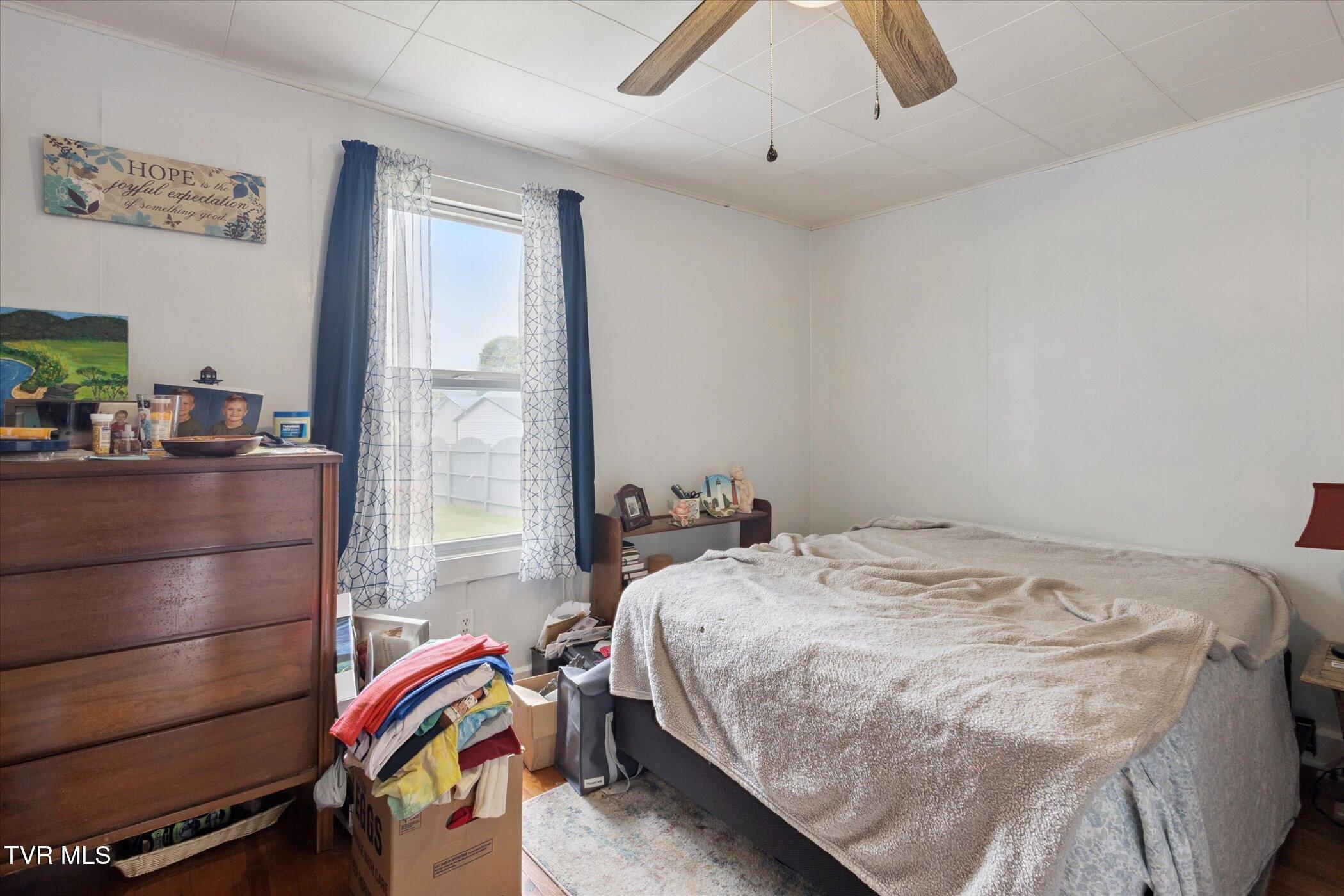 128 Rufus Taylor Road Elizabethton, TN 37643 - Photo 18 of 32 18-128-Rufus-Taylor-Rd-Elizabethton-TN-3