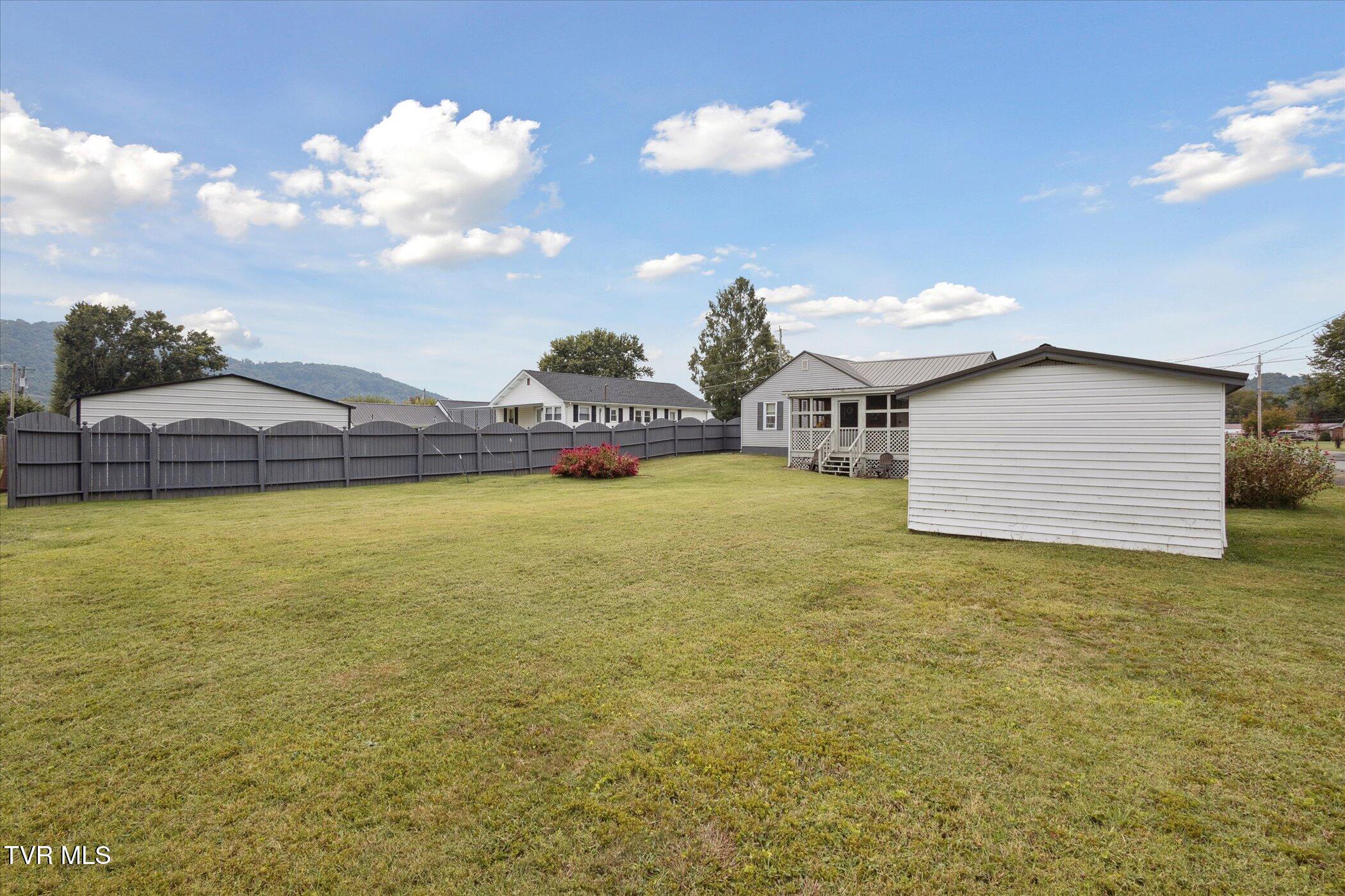 128 Rufus Taylor Road Elizabethton, TN 37643 - Photo 31 of 32 31-128-Rufus-Taylor-Rd-Elizabethton-TN-3