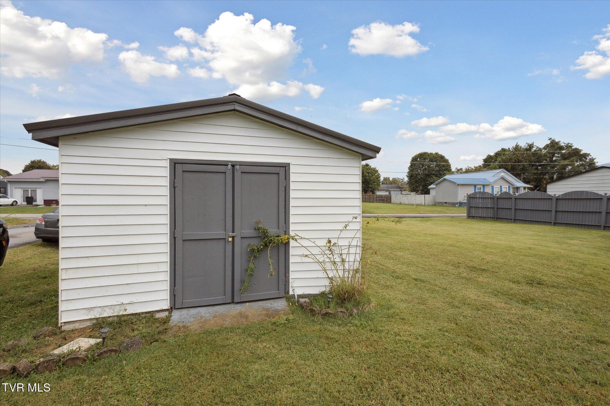 128 Rufus Taylor Road Elizabethton, TN 37643 - Photo 32 of 32 32-128-Rufus-Taylor-Rd-Elizabethton-TN-3