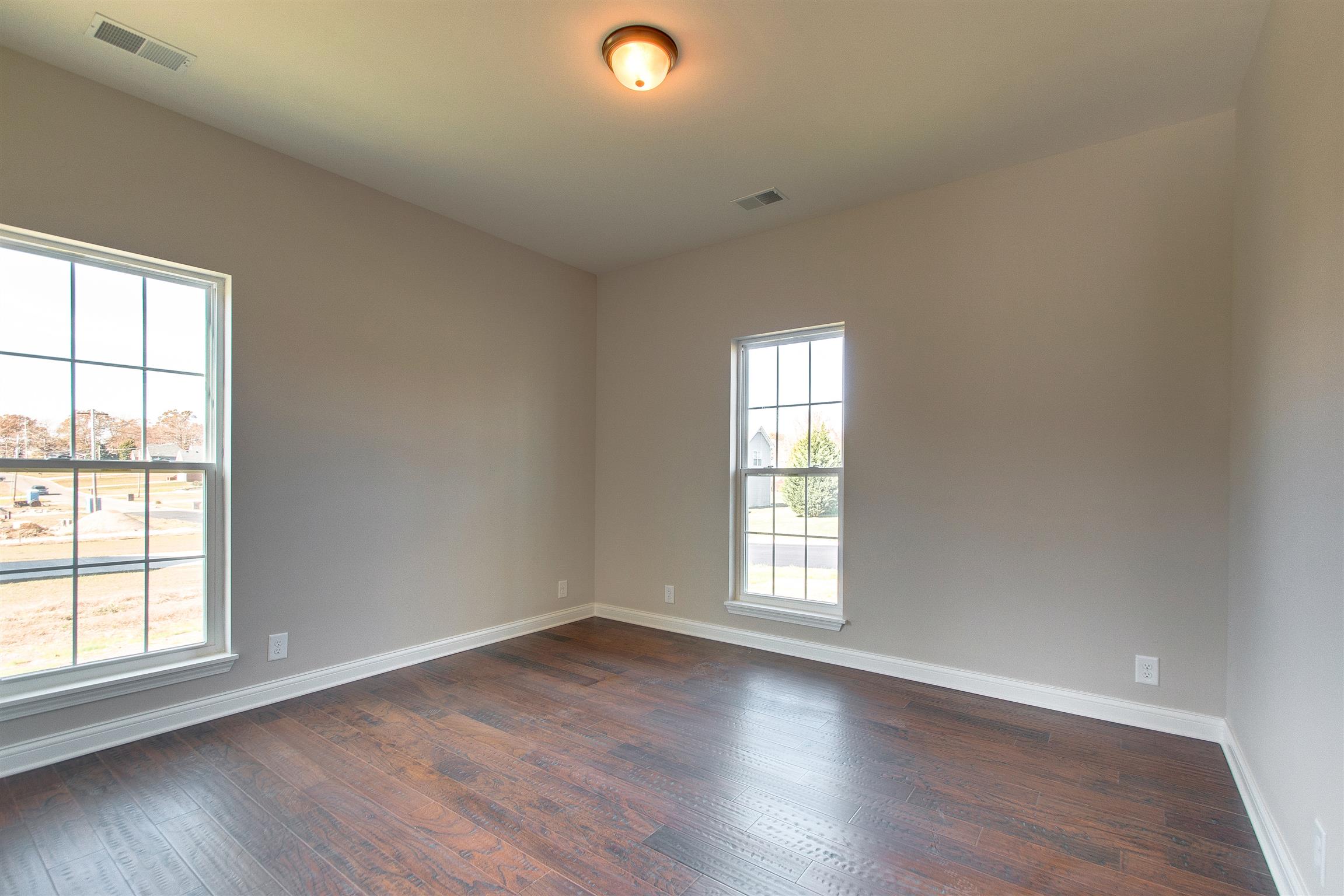 204 Gill Road White Bluff, TN 37187 - Photo 14 of 18 Gallery Image 14