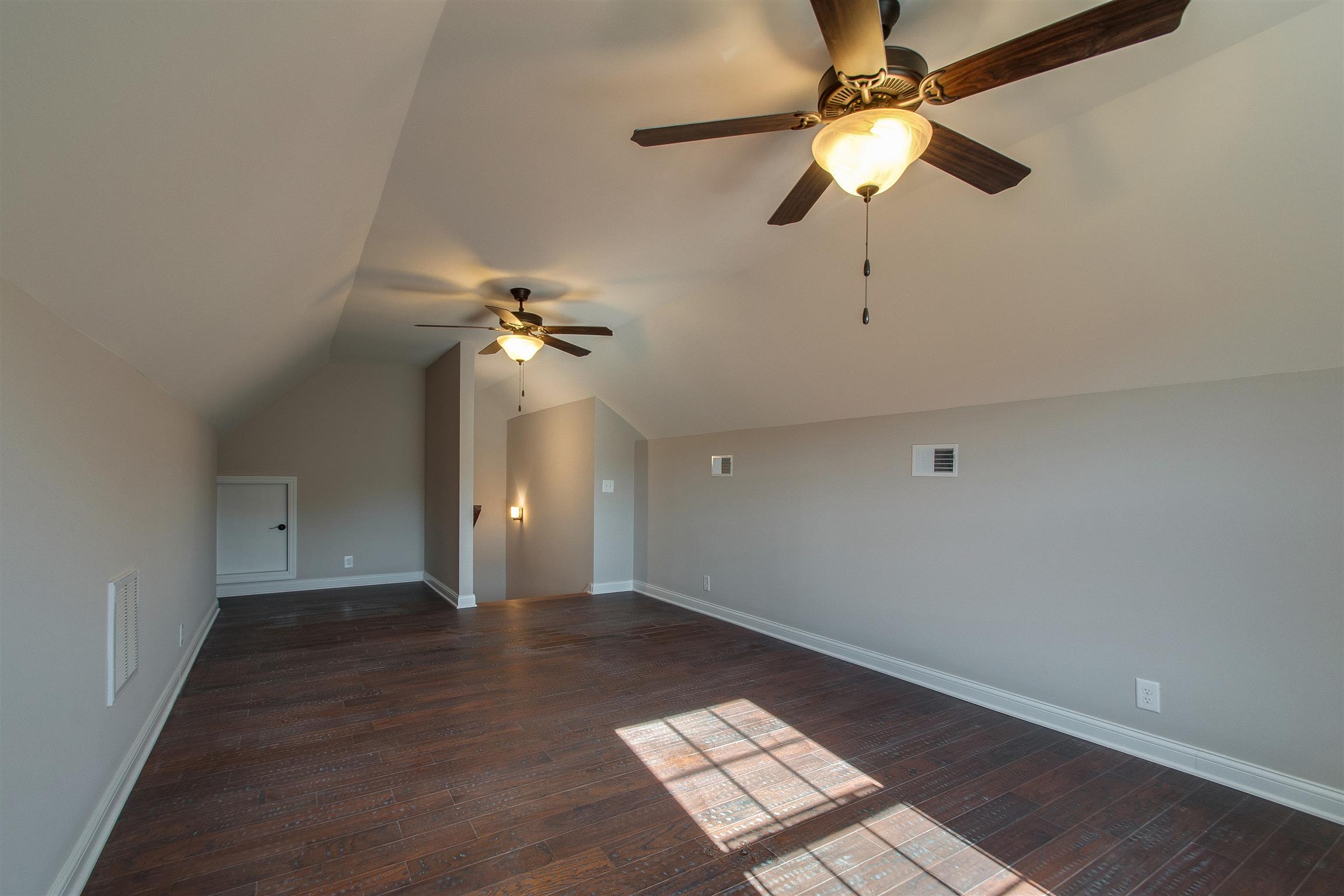 204 Gill Road White Bluff, TN 37187 - Photo 17 of 18 Gallery Image 17