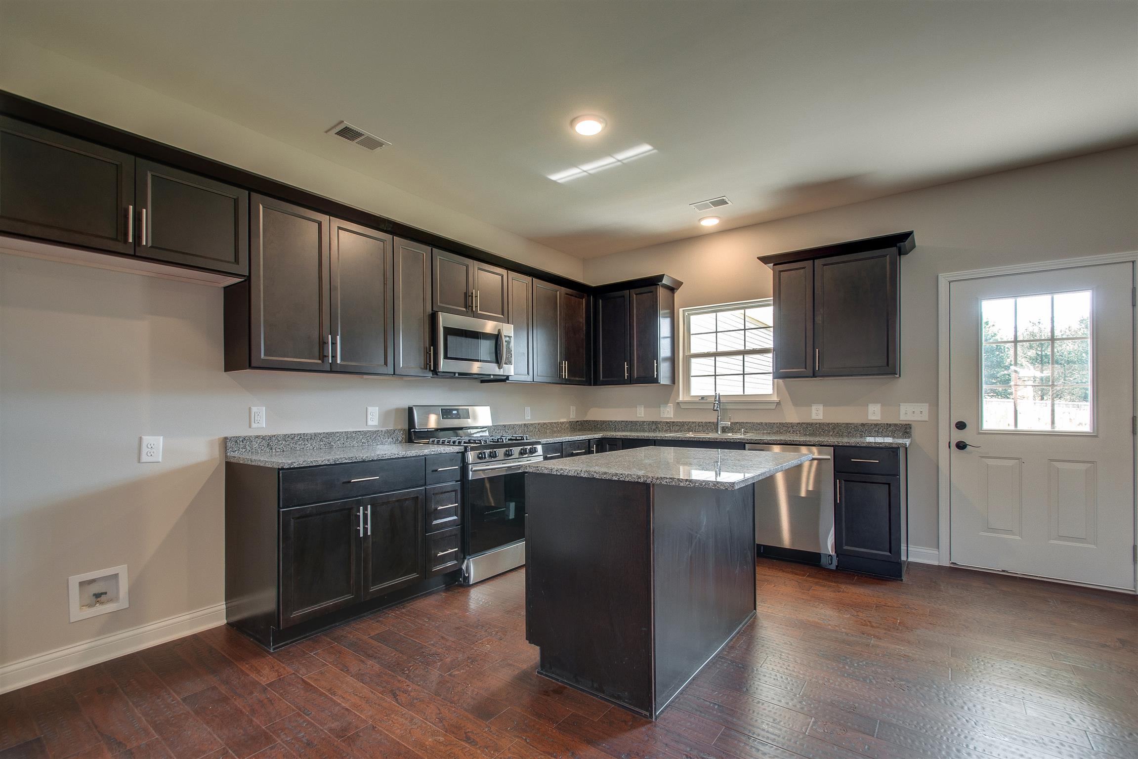 204 Gill Road White Bluff, TN 37187 - Photo 6 of 18 Gallery Image 6