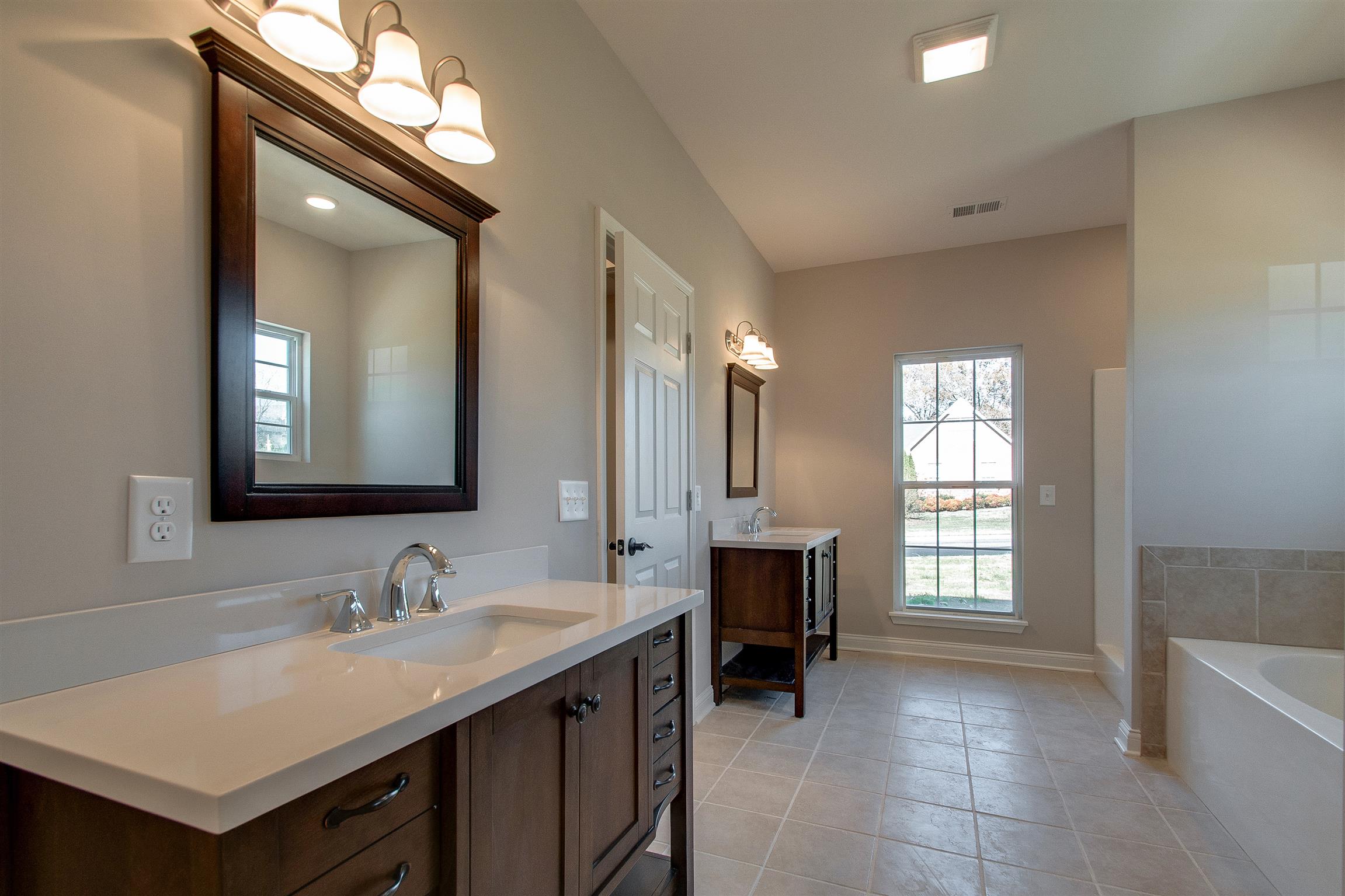 204 Gill Road White Bluff, TN 37187 - Photo 10 of 18 Gallery Image 10