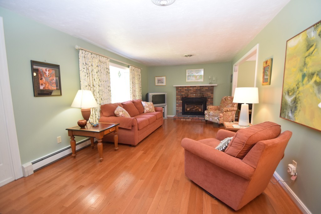 41 Stevens Terrace Randolph, MA 02368 - Photo 17 of 38