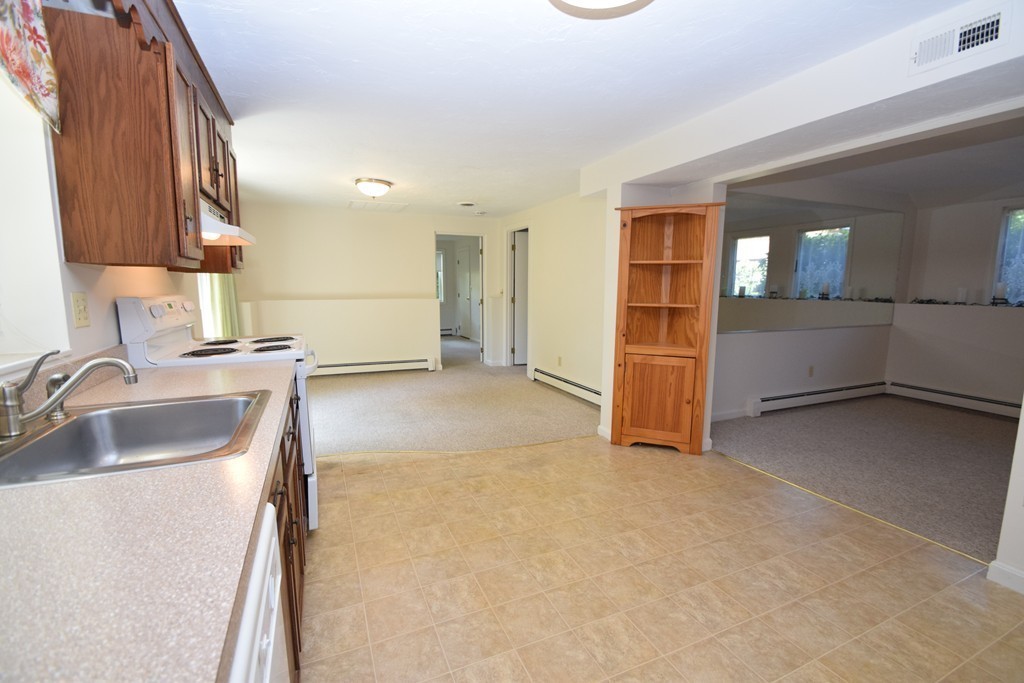 41 Stevens Terrace Randolph, MA 02368 - Photo 30 of 38