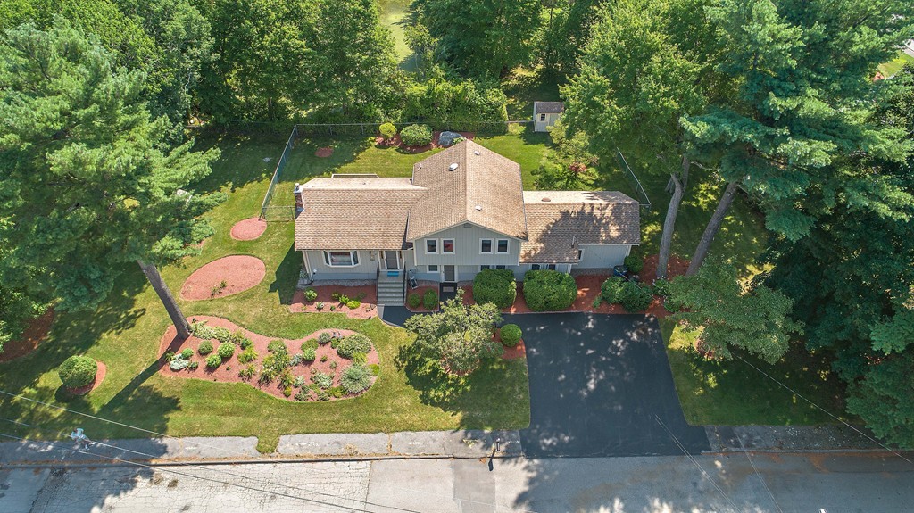 41 Stevens Terrace Randolph, MA 02368 - Photo 3 of 38