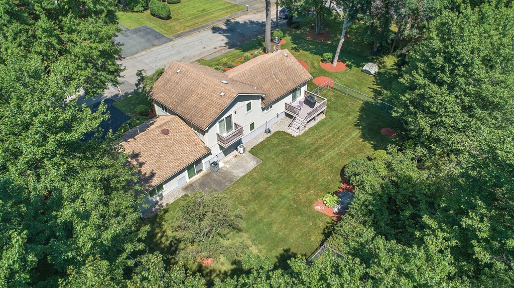 41 Stevens Terrace Randolph, MA 02368 - Photo 4 of 38