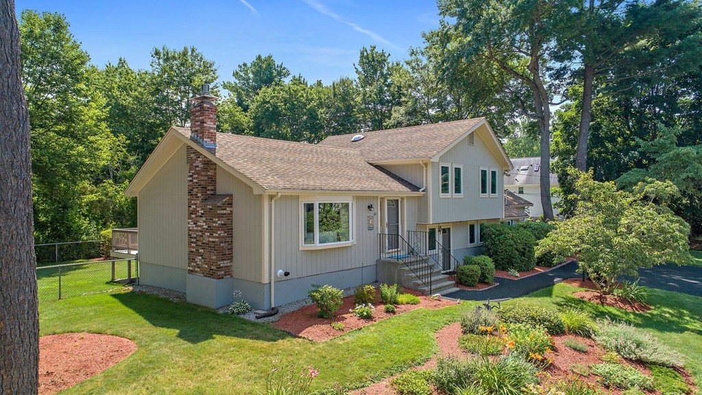 41 Stevens Terrace Randolph, MA 02368 - Photo 6 of 38