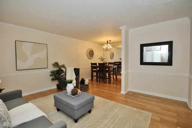 $164,900 | 1113 Canterbury Square South, Indianapolis, IN 46260