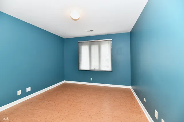 $164,900 | 1113 Canterbury Square South, Indianapolis, IN 46260