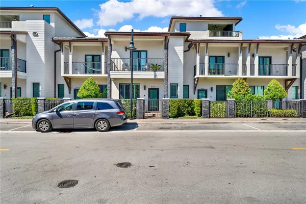 $748,000 | 8319 Northwest 49th Street, Doral, FL 33166