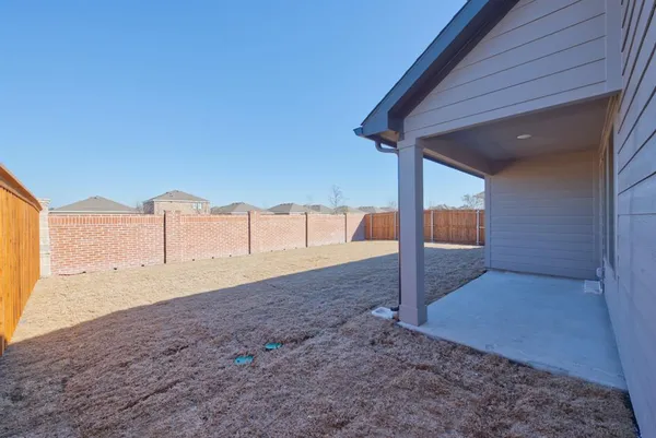 $2,300 | 577 Sierra Ridge, Lavon, TX 75166