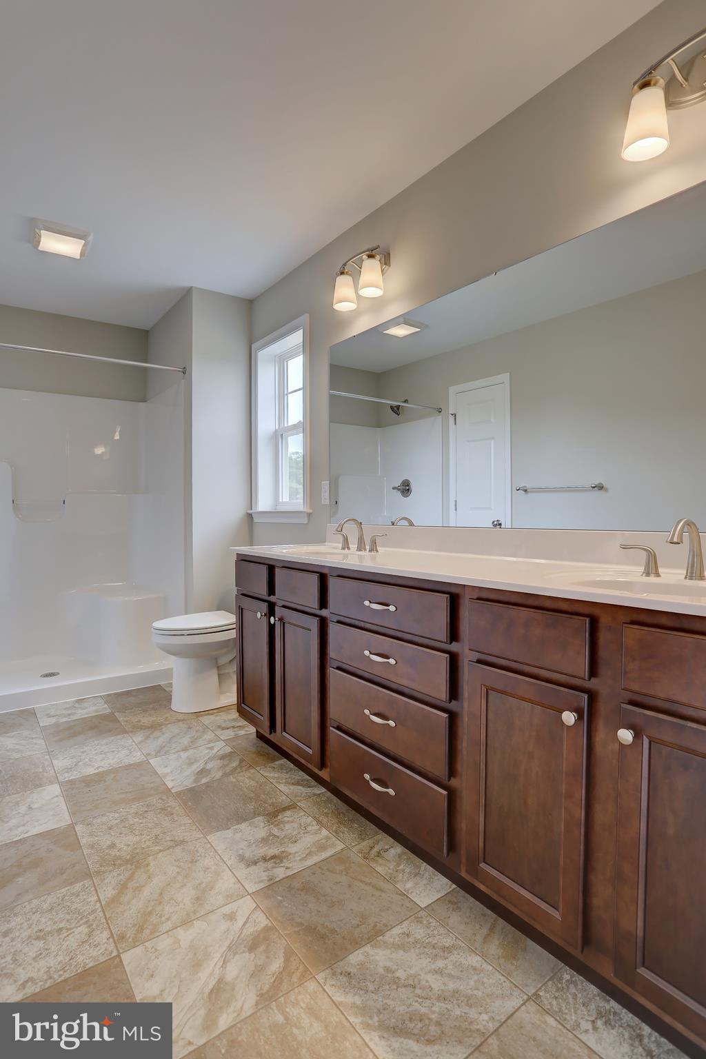 606 West Orange Street Lititz, PA 17543 - Photo 17 of 28