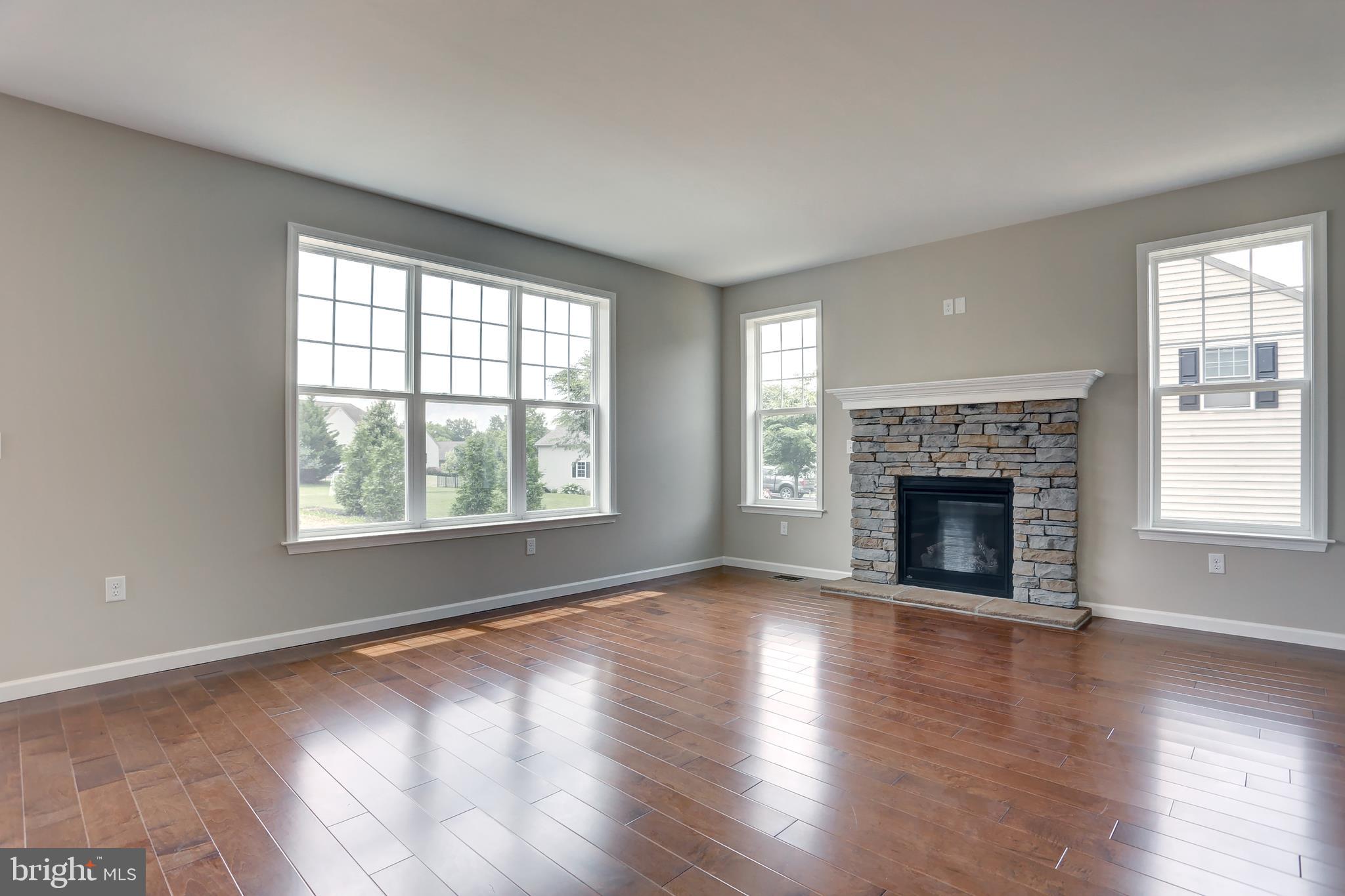 606 West Orange Street Lititz, PA 17543 - Photo 7 of 28
