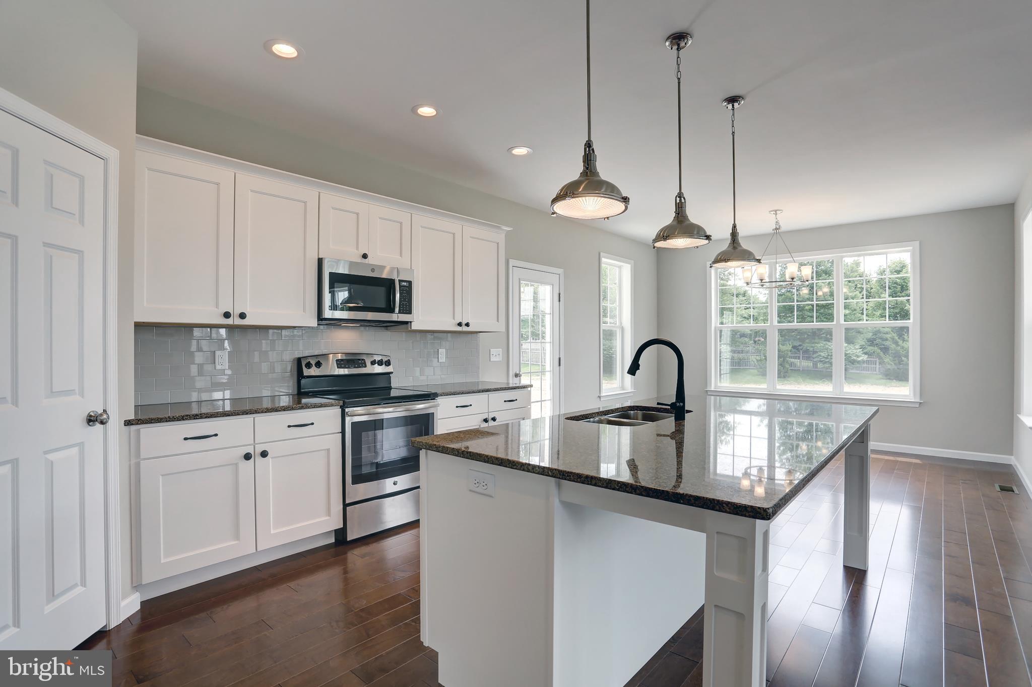 606 West Orange Street Lititz, PA 17543 - Photo 10 of 28