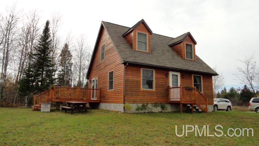 E10719 County Rd H-58 Munising, MI 49862 - Photo 2 of 23 Gallery Image 2