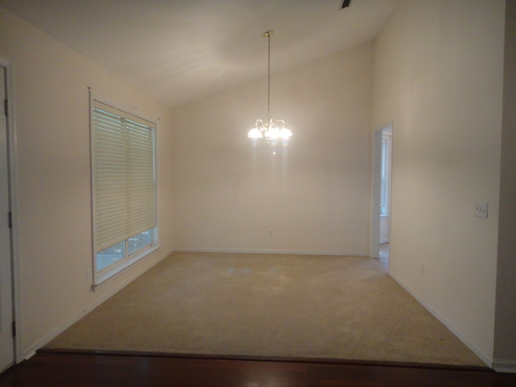 208 West Roxbury Road Dothan, AL 36305 - Photo 14 of 35
