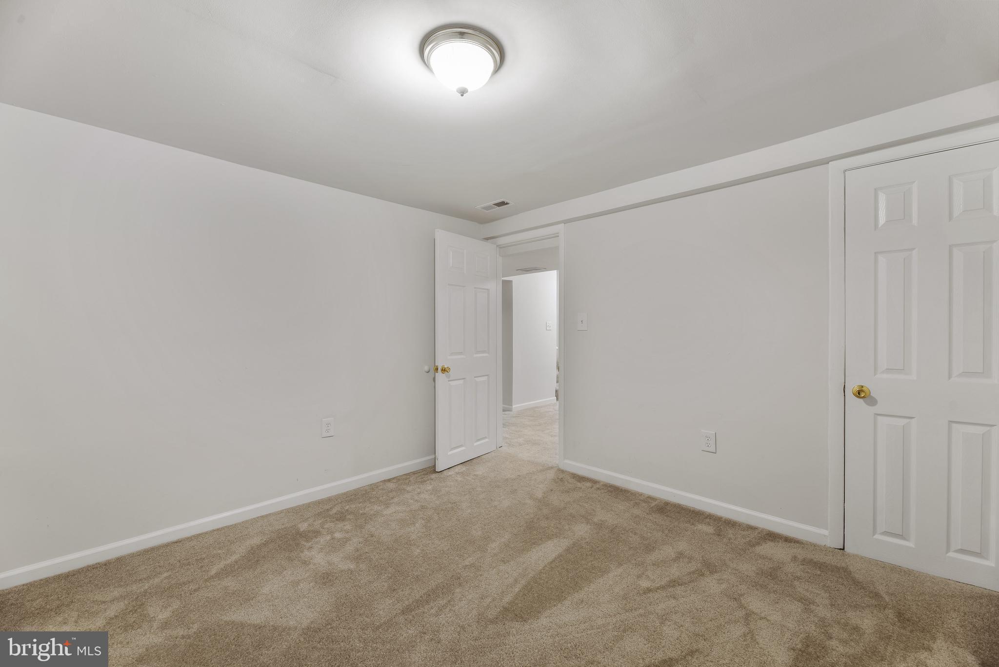 719 George Avenue Baltimore, MD 21221 - Photo 22 of 31 Bedroom 3