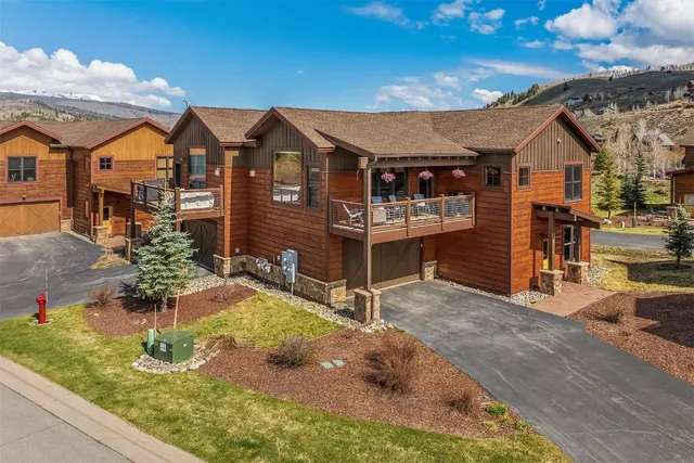 a front view of house with yard