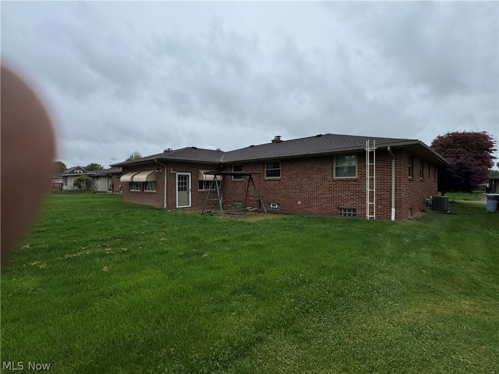 592 Omar Street Struthers, OH 44471 - Photo 8 of 11