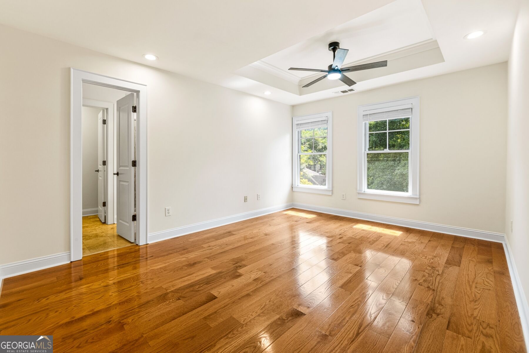 213 Knob Hills Circle Decatur, GA 30030 - Photo 14 of 25 Gallery Image 14