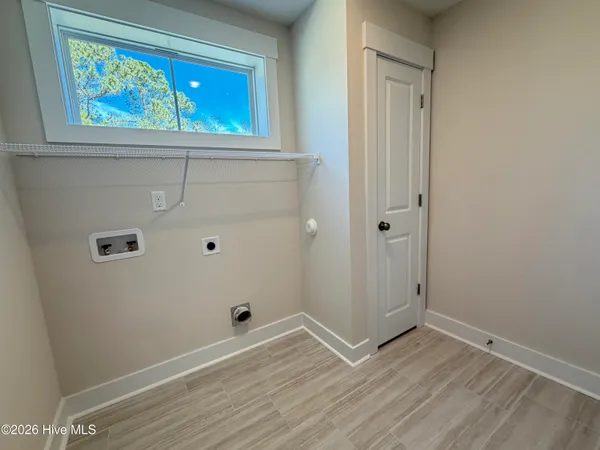 $694,900 | 227 Hickory Lane, Hampstead, NC 28443