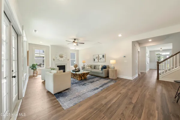 $694,900 | 227 Hickory Lane, Hampstead, NC 28443