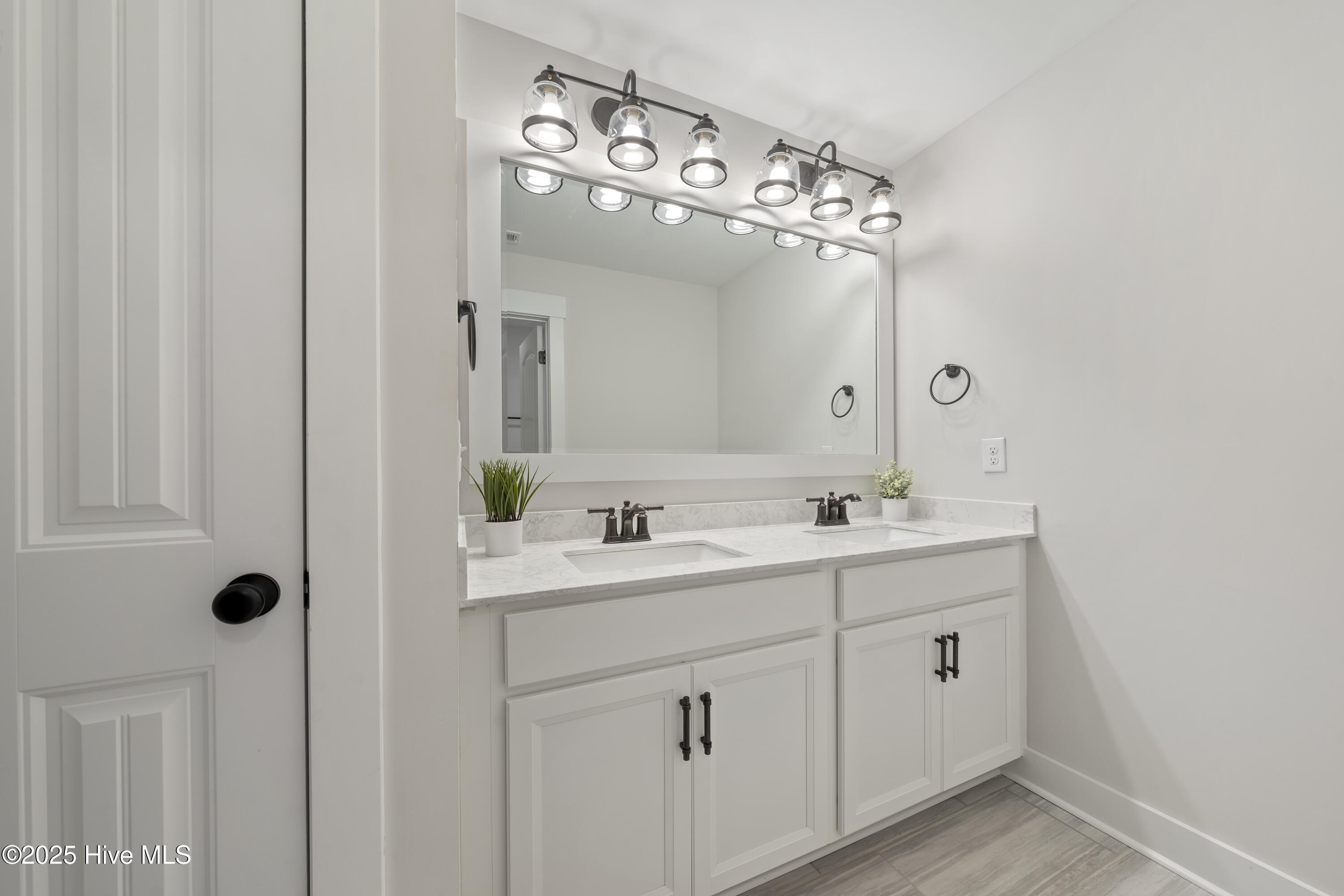 227 Hickory Lane Hampstead, NC 28443 - Photo 44 of 51 Representative Photo