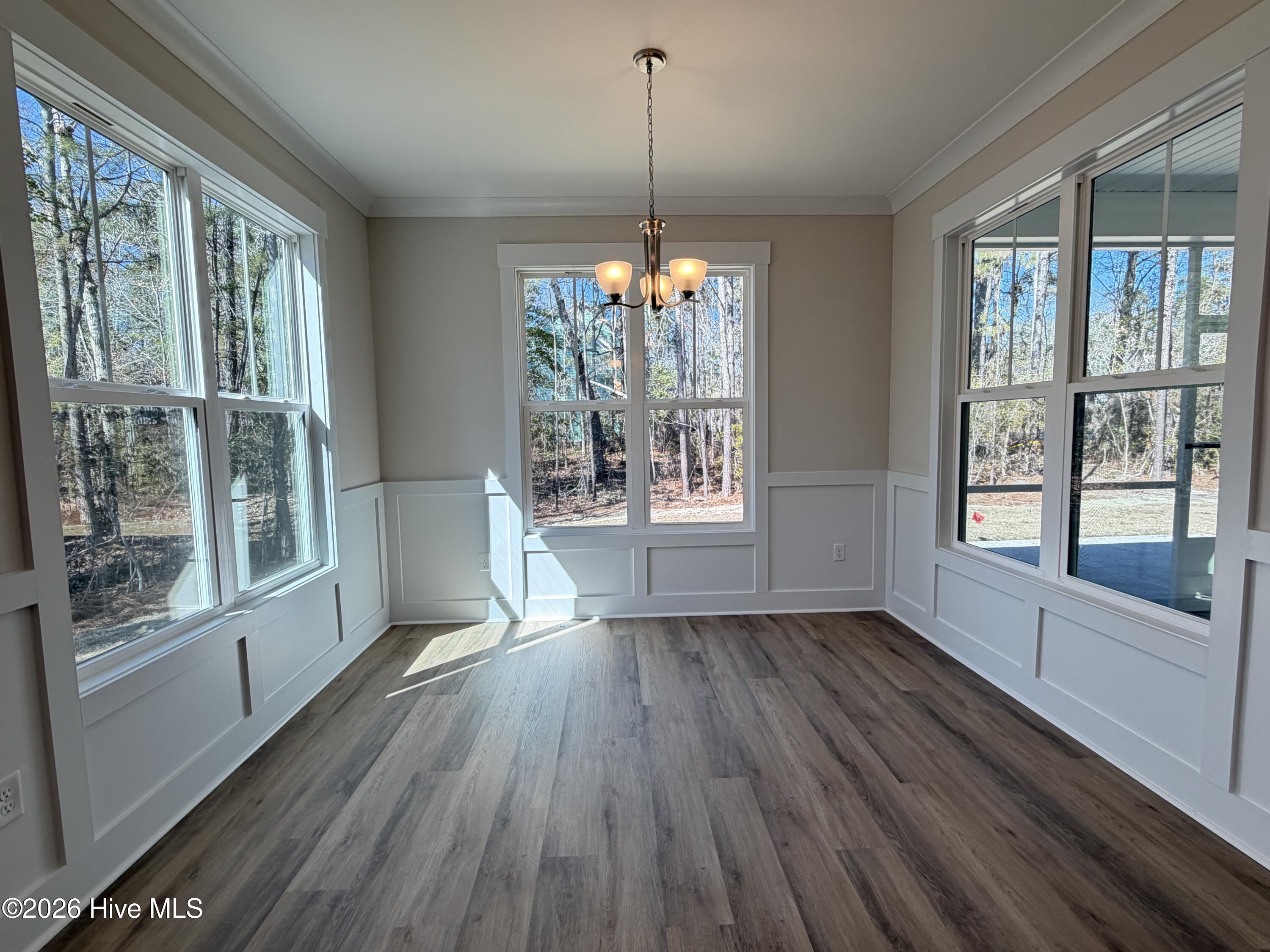 227 Hickory Lane Hampstead, NC 28443 - Photo 10 of 51 Breakfast room 227 Hickory