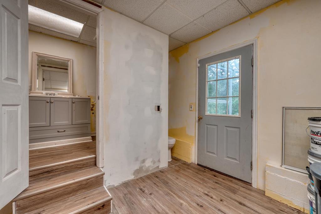 2532 Hunter Road Hiawassee, GA 30546 - Photo 28 of 54 a view of an empty room with closet and a window