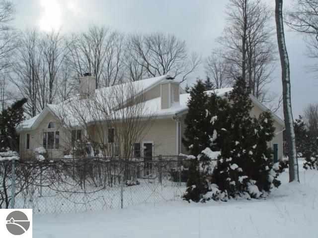 5570 Goodrick Road Traverse City, MI 49684 - Photo 10 of 65 1741713-9.JPG