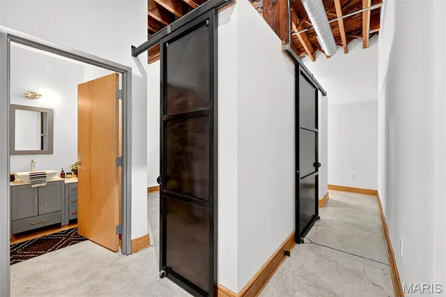 $149,900 | 1004 Spruce Street, Unit 404, St. Louis, MO 63102