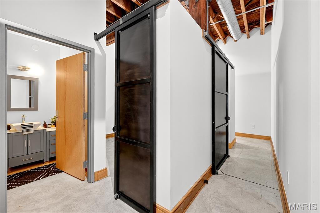 1004 Spruce Street, Unit 404 St. Louis, MO 63102 - Photo 7 of 28