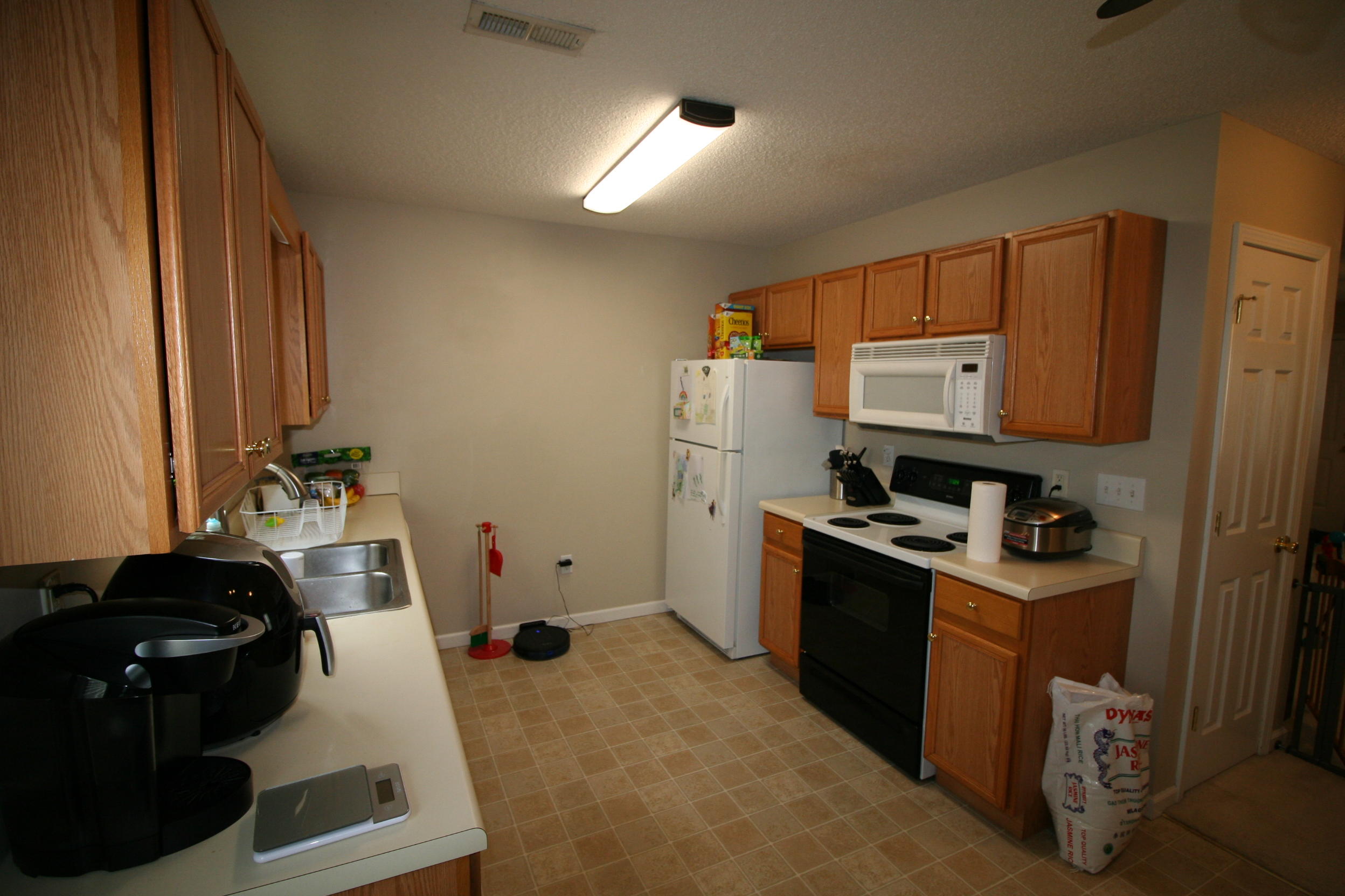 568 Gray Station Road, Unit 4 Gray, TN 37615 - Photo 8 of 18 IMG_1209