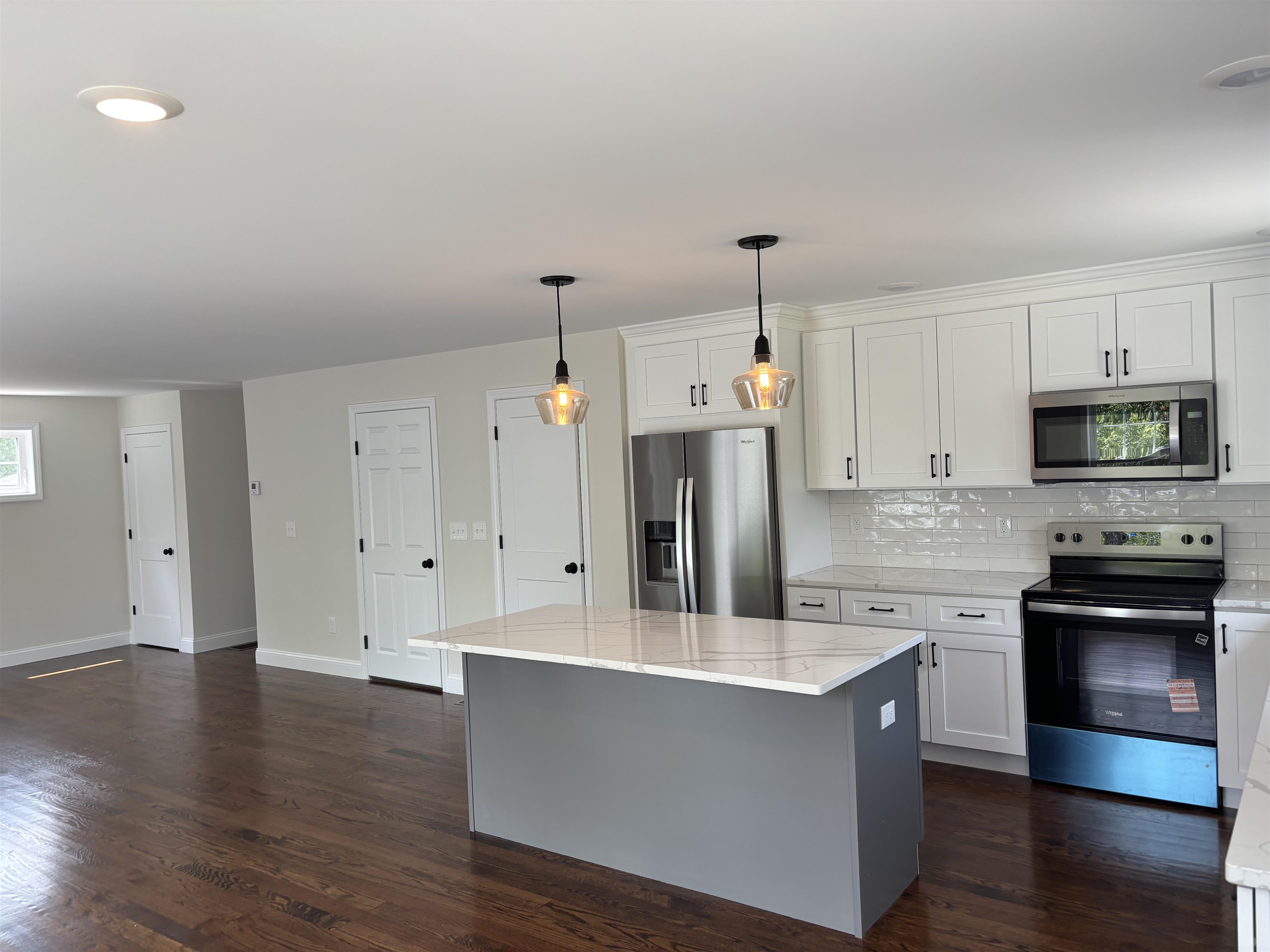 153 Garvin Avenue Manchester, NH 03109 - Photo 12 of 15