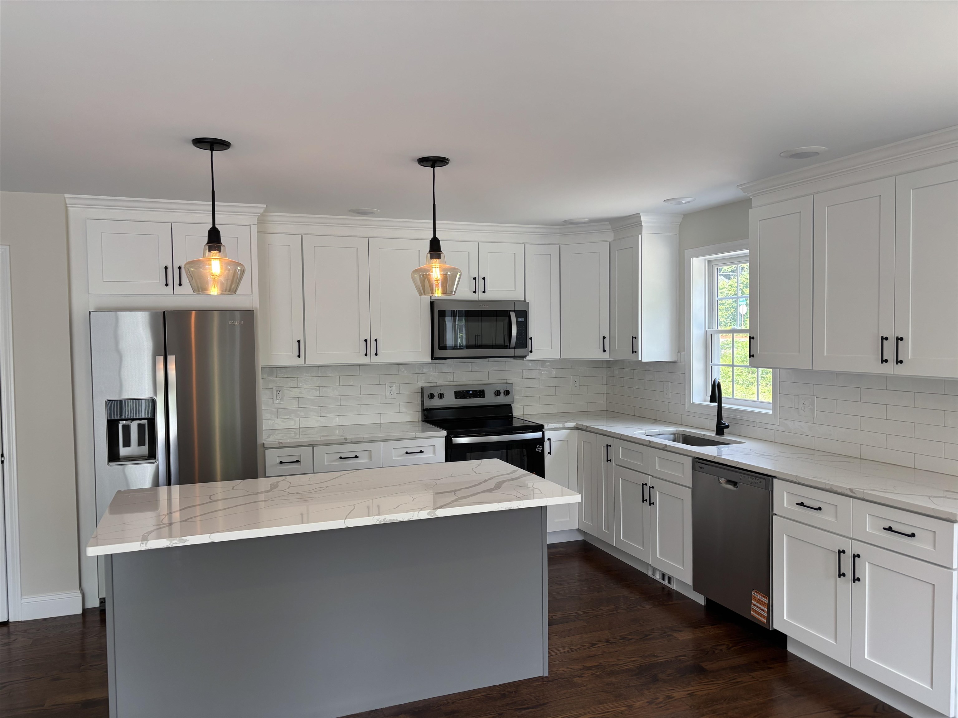 153 Garvin Avenue Manchester, NH 03109 - Photo 13 of 15