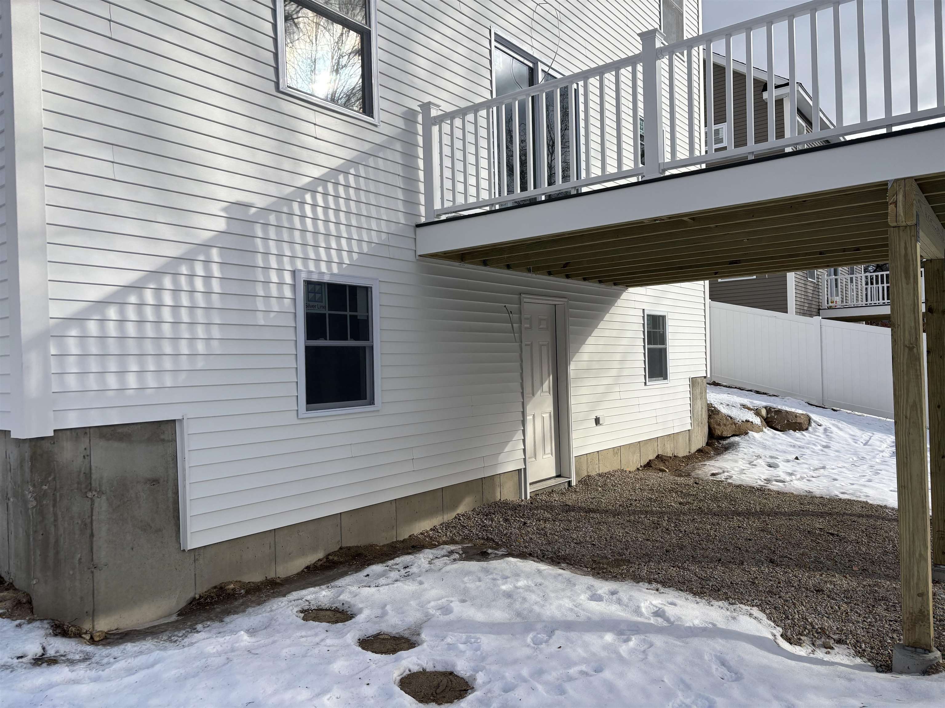 153 Garvin Avenue Manchester, NH 03109 - Photo 2 of 15