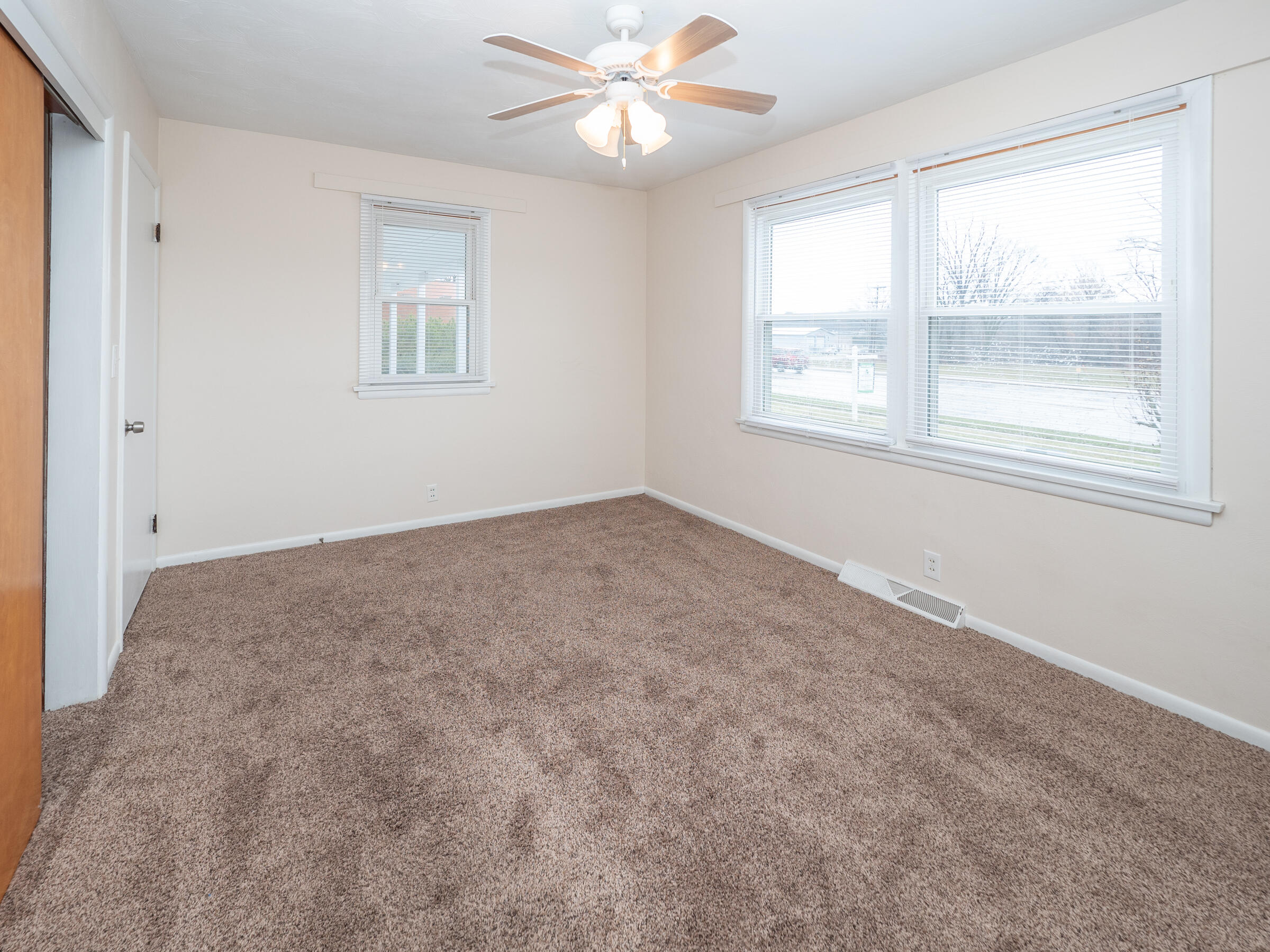 8516 Portage Road Portage, MI 49002 - Photo 15 of 22 8516 Portage Rd-116