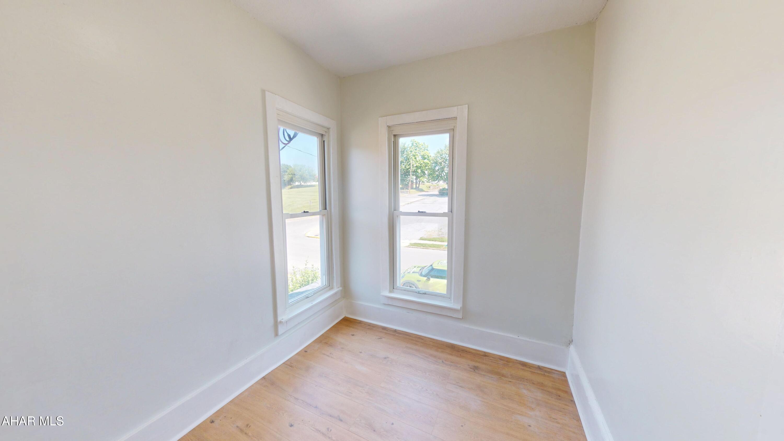 304 Poplar Street Roaring Spring, PA 16673 - Photo 13 of 31