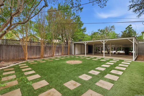 $3,600 | 484 East Olmos Drive, Olmos Park, TX 78212