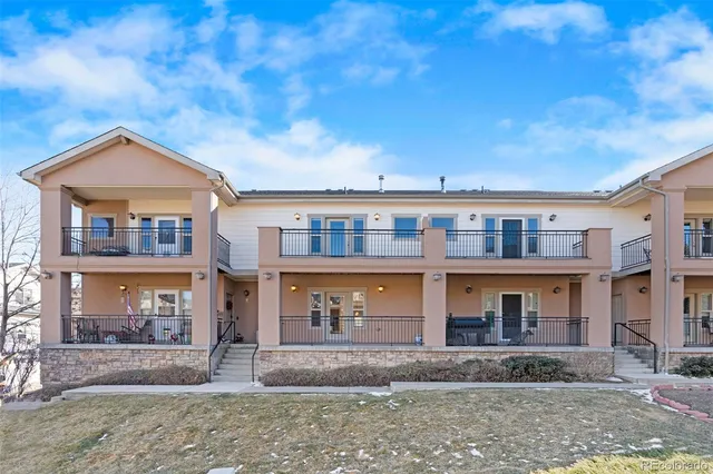$385,000 | 3155 East 104th Avenue, Unit 8D, Thornton, CO 80233
