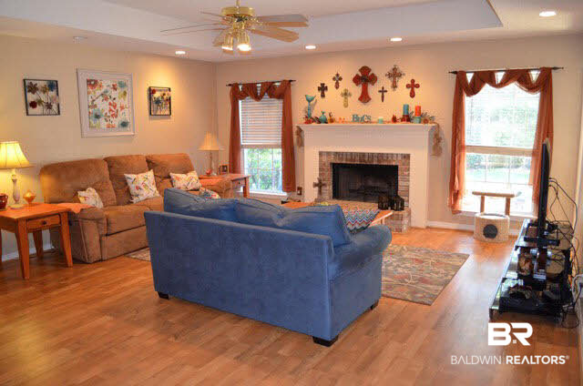 141 Ridgewood Drive Daphne, AL 36526 - Photo 4 of 19 Relaxing Living Room