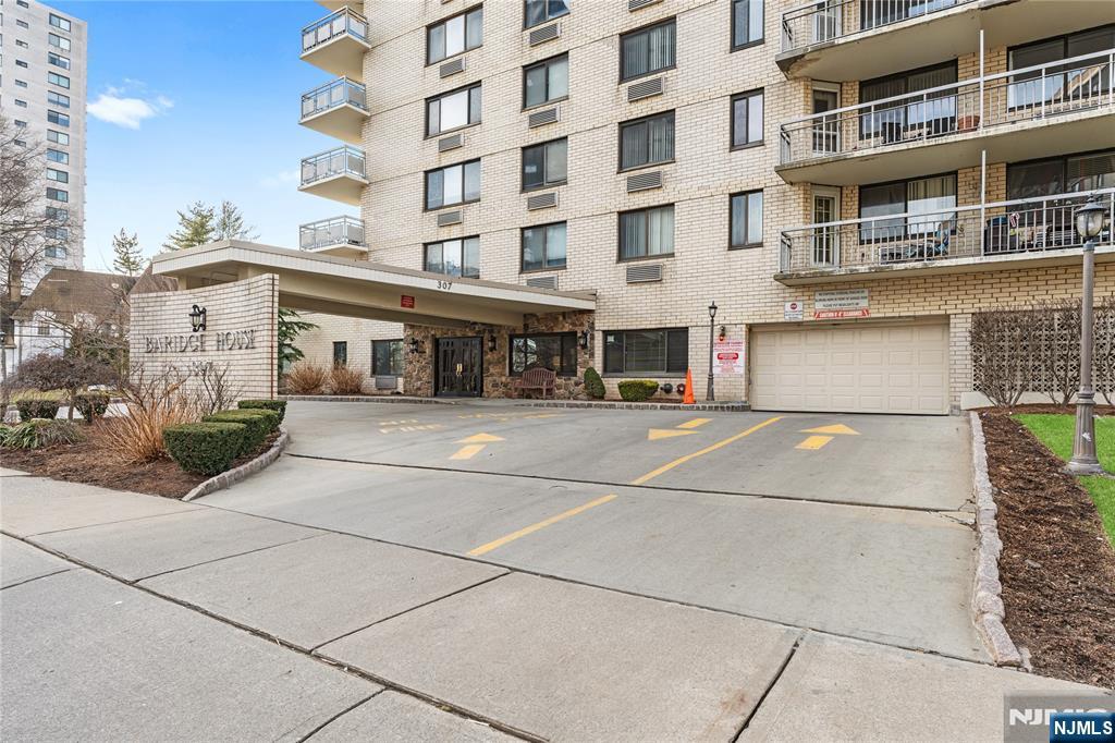 307 Prospect Avenue, Unit 17D Hackensack, NJ 07601 - Photo 26 of 29