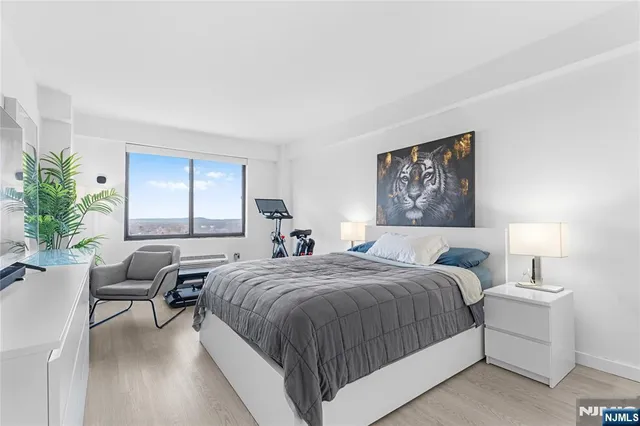 $299,900 | 307 Prospect Avenue, Unit 17D, Hackensack, NJ 07601