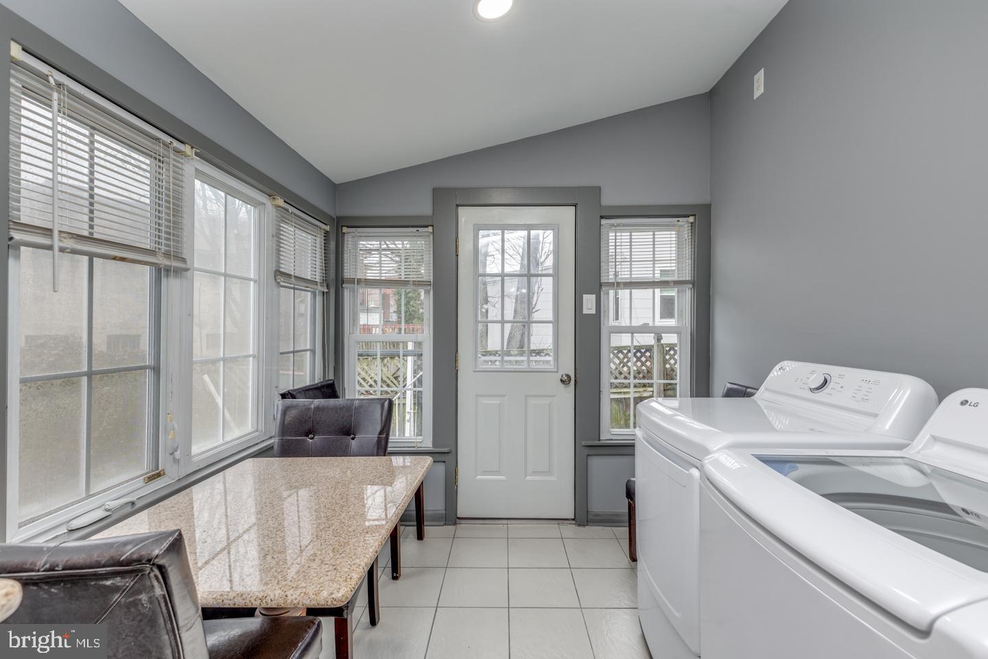 21 Ellis Street Haddonfield, NJ 08033 - Photo 17 of 40 1st Flr Kitchen