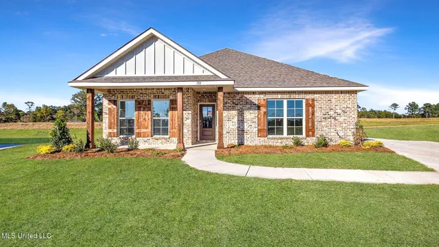 $348,900 | 710 Honeysuckle Loop, Canton, MS 39046