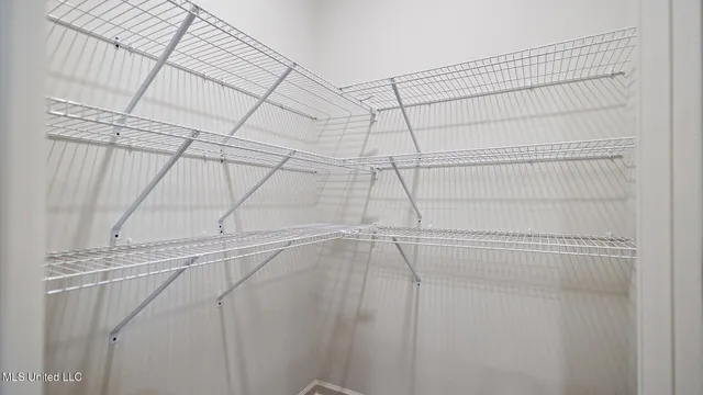 $348,900 | 710 Honeysuckle Loop, Canton, MS 39046